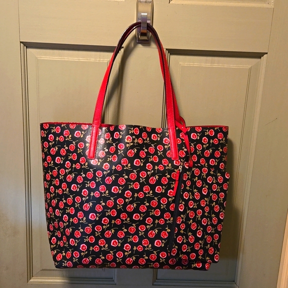 kate spade Handbags - KATE SPADE NWOT  4PC BUNDLE RED FLORAL  REVERSIBLE TOTE BAG FREE WRISLET &WALLET